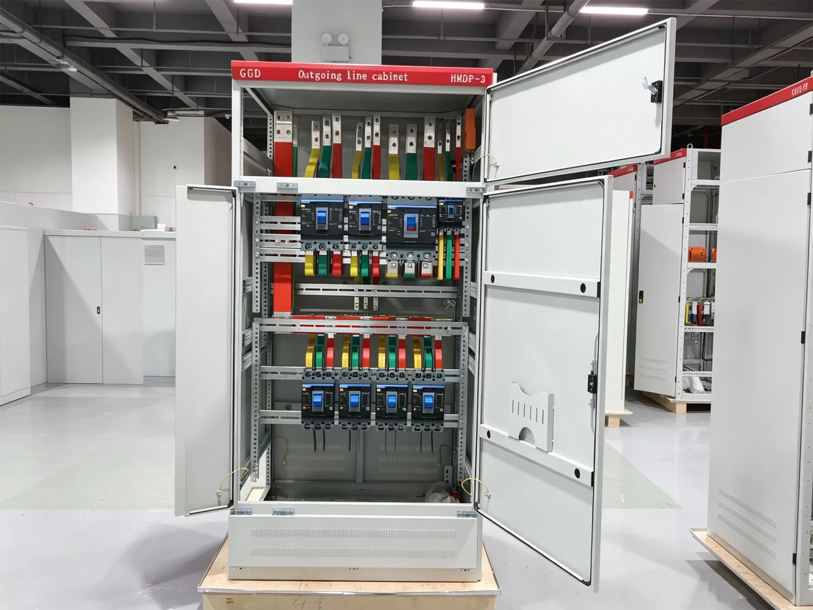 Feeder Distribution Cabinet