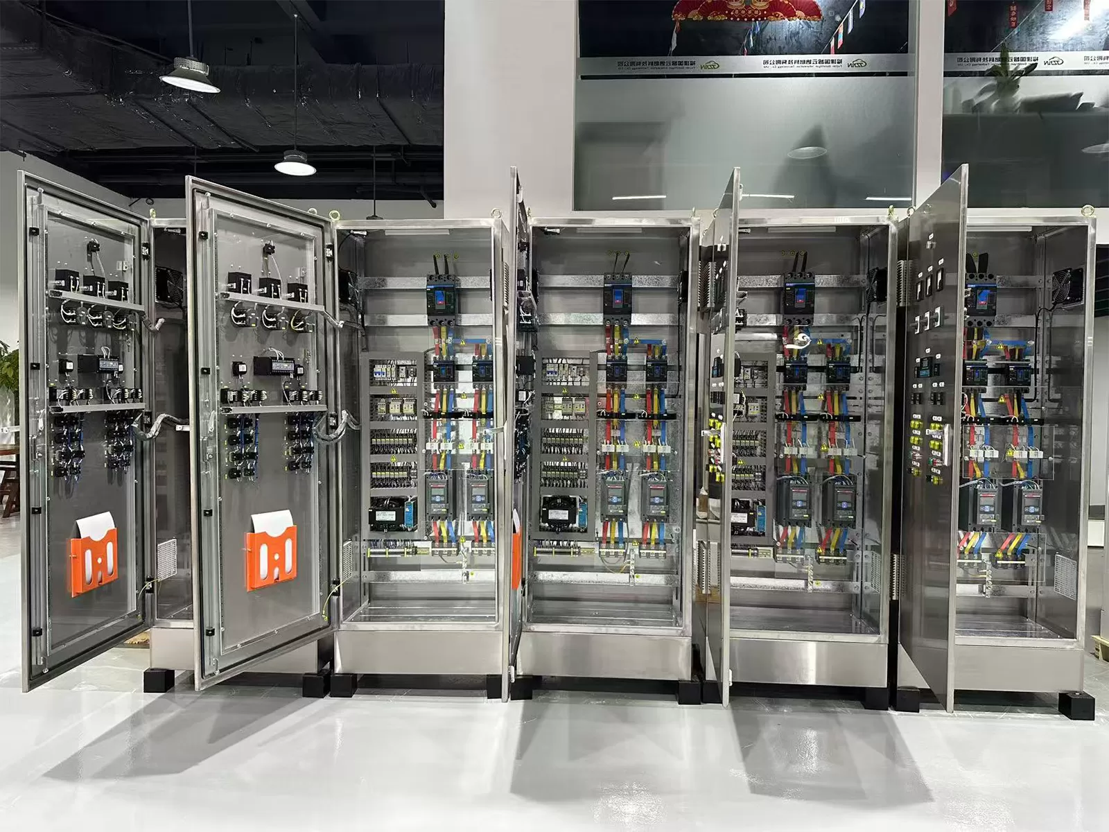 Constant Pressure Control Cabinet