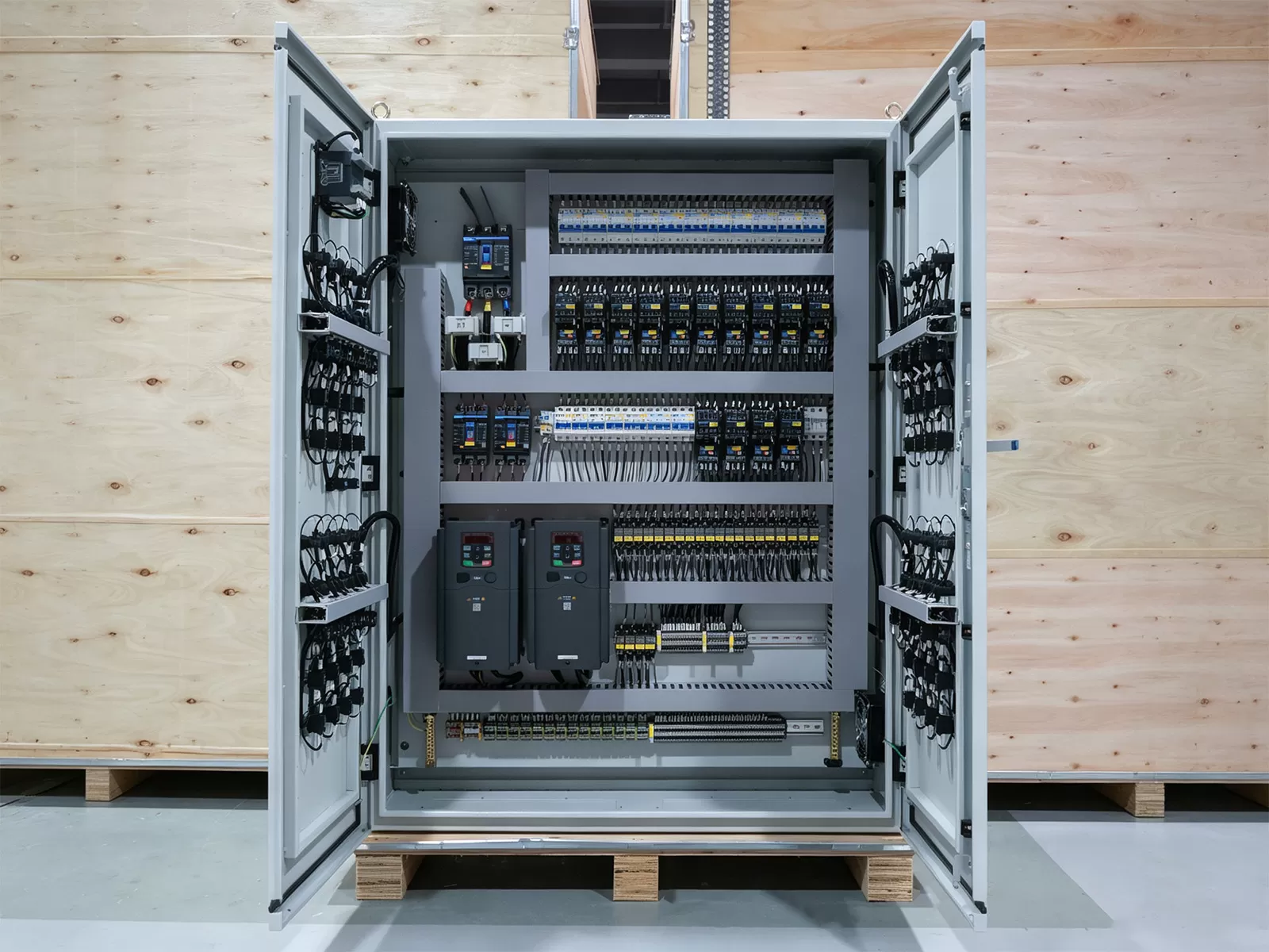 What is VFD Control Panels? What is VFD Control Panels?