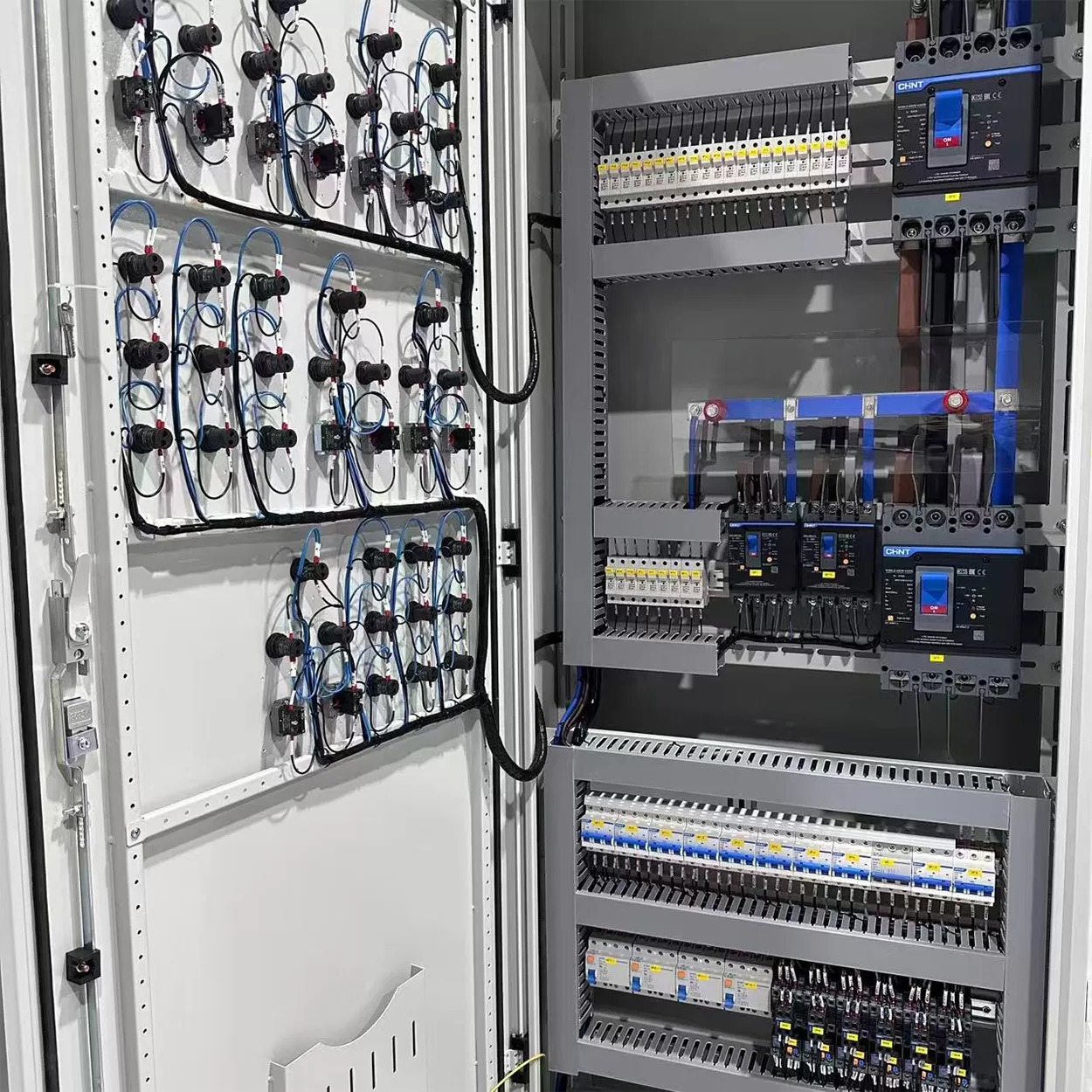 Distribution-Panel-4
